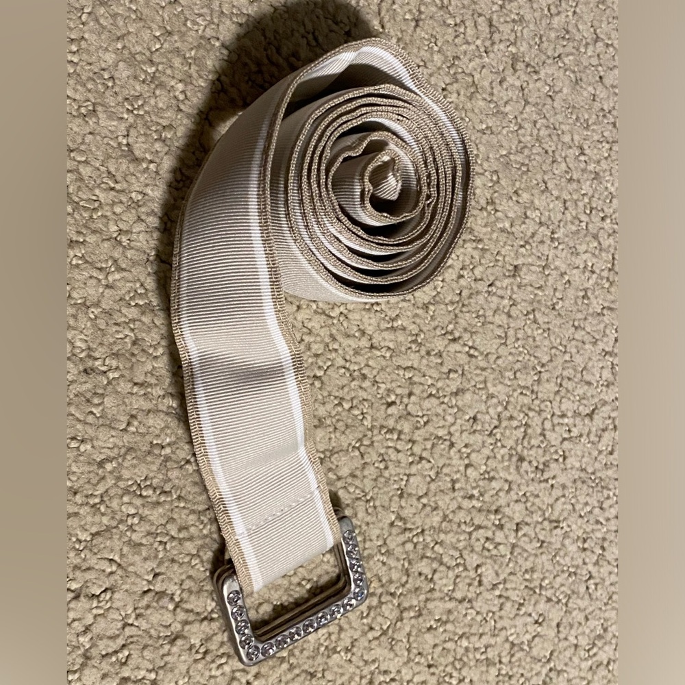 Express Elegant Cream Belt with Silver Buckle